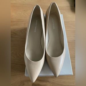 Marc Fisher size 7 tan leather short heel